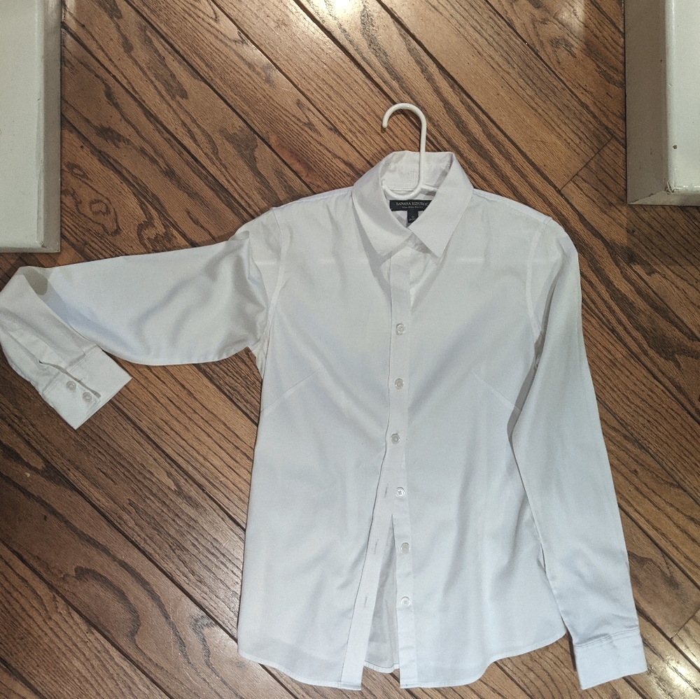 Banana Republic white button down blouse